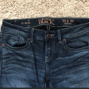 Buckle Black 53 bootcut